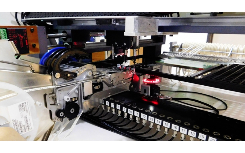 如何通過(guò)先進(jìn)設(shè)備提高PCBA工廠的生產(chǎn)效能？